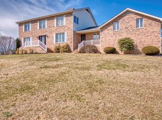 19111 Stone Mountain Rd, Abingdon, VA 24210