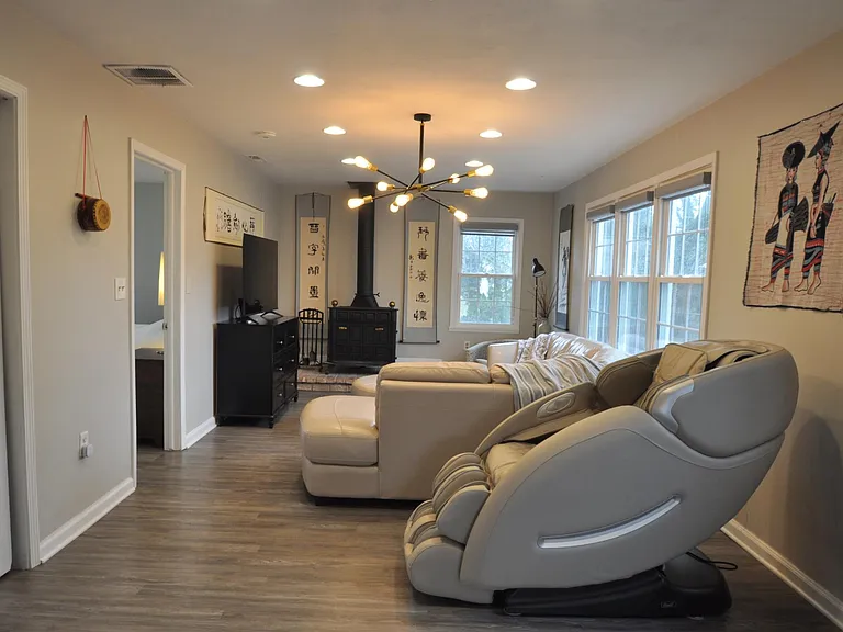 101 York Dr — Photo 11