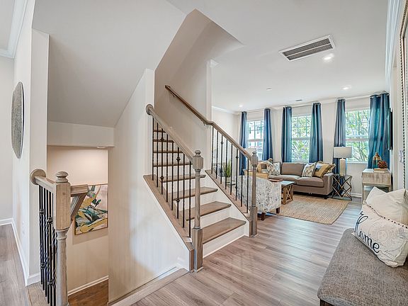 Photo representation of the Sycamore Model. Colors, finishes and options will vary.