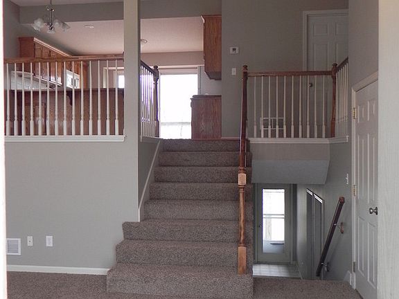 4th image of 8530 N Winfield Ave