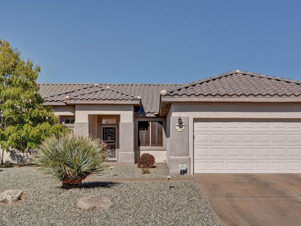1st image of 15548 W Oakridge Ct