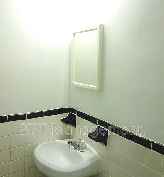 8409 Greenwood Ave #1 — Photo 28