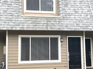 19202 SE River Rd APT 3, Portland, OR 97267