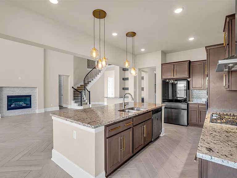 2718 Newbury Island Ln — Photo 10