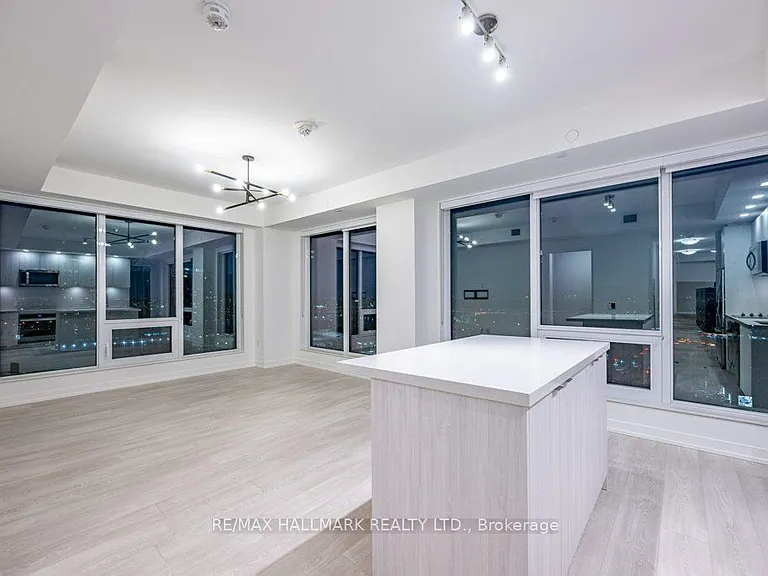 8868 Yonge St #1507E — Photo 5