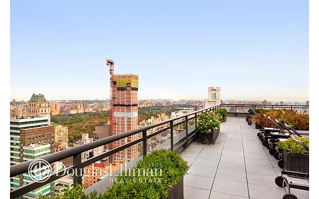 Rented by Douglas Elliman | media 7