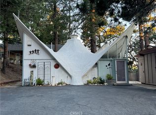 2140 Hollymont Dr, Running Springs, CA 92382