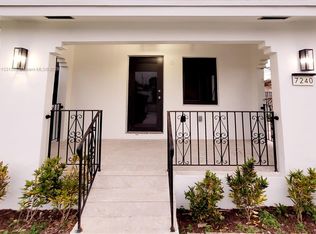 7240 SW 18th St, Miami, FL 33155