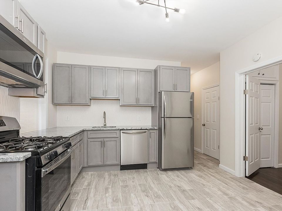 1st image of 29-31 New St APT 3