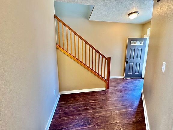 3rd image of 2401 NE 114th Ct
