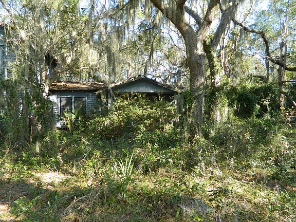 3rd image of 330 N Highway 17