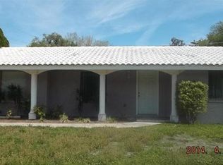 1403 Magellan Dr, Sarasota, FL 34243