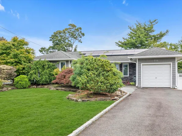 315 Cherry Place, East Meadow, NY 11554
