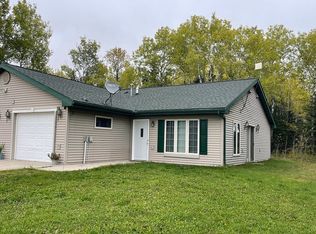 100 Lund Rd, Cook, MN 55723