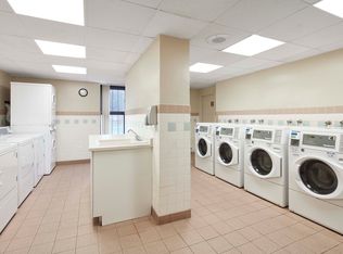 2645 Battleford Rd #908, Mississauga, ON L5N3R8