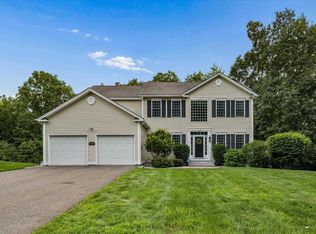 55 Grapevine Rd, Bedford, NH 03110