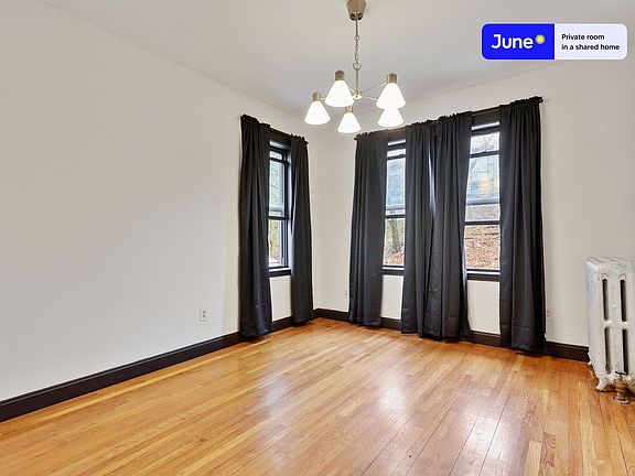 2nd image of 33 Egremont Rd #B