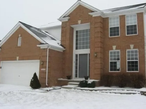 7629 Henley Dr, Ypsilanti, MI 48197