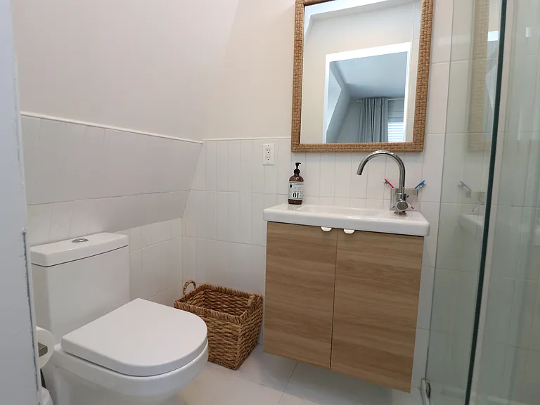 114 N Portland Ave #WINTER RENTAL — Photo 17