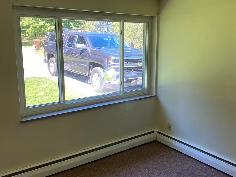 50 Reno Rd #B — Photo 12