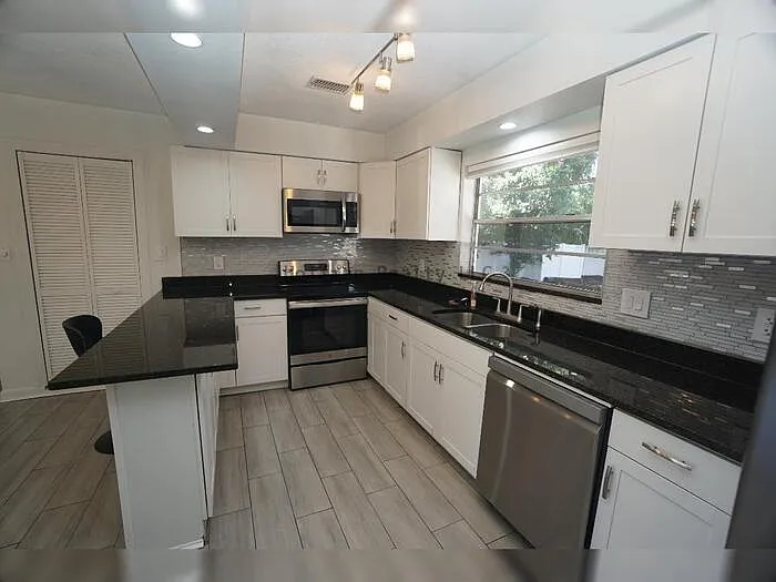 3916 W North A St — Photo 4