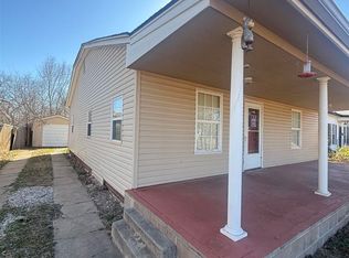 704 Marland Dr, Ponca City, OK 74601
