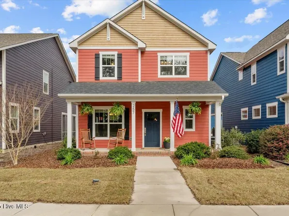 257 Legacy Lakes Way, Aberdeen, NC 28315