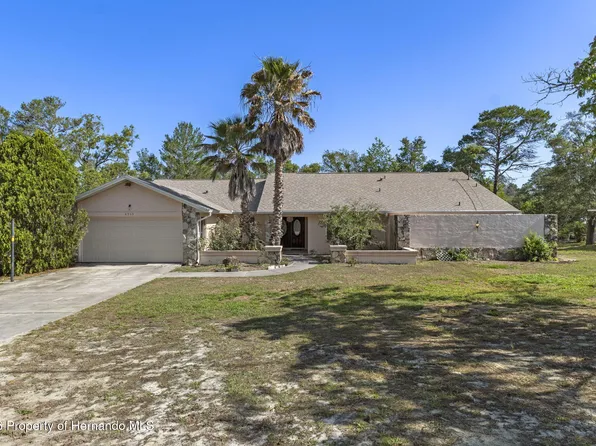 8959 Nakoma Way, Weeki Wachee, FL 34613