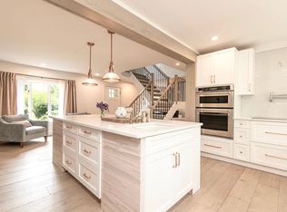 95 Dyke Rd, Setauket, NY 11733