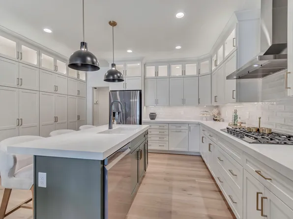 4887 W Bayard Ln S, West Jordan, UT 84081