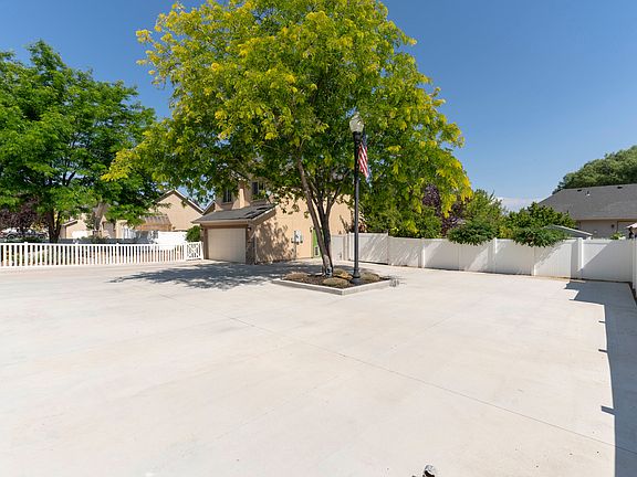 3rd image of 1788 W 625 S