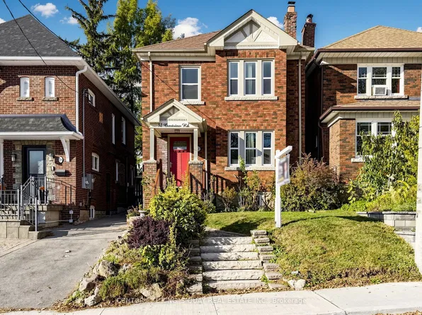 32 Crestview Rd, Toronto, ON M5N 1H6