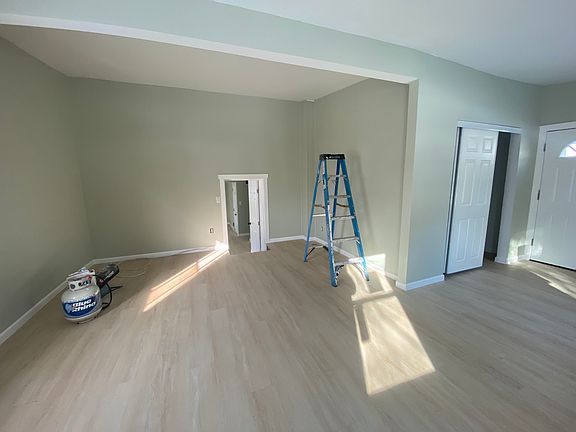 5th image of 4307 Williams Ave
