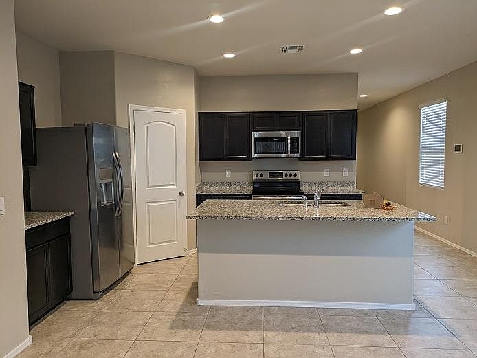 1st image of 36508 W Montserrat St