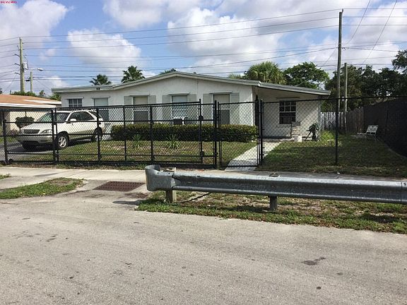 4th image of 2901 NW 5th Ct