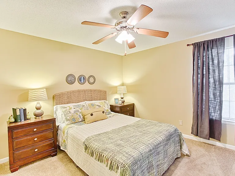 2 Bedroom Luxury-Classic Style