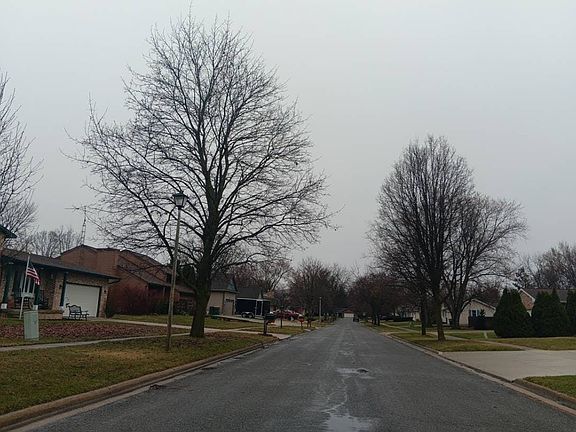 4th image of 410 Hampton Rd