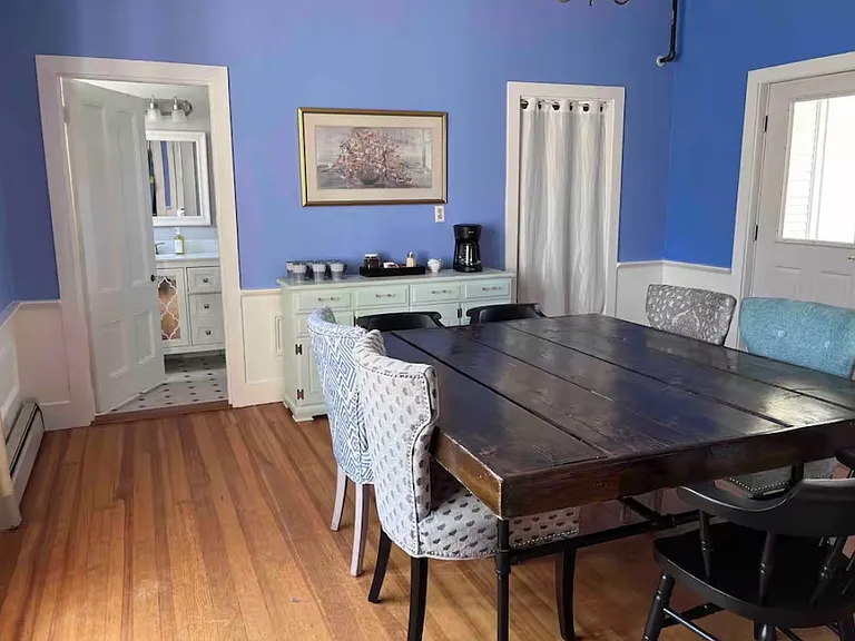 42 Thornton Ave #1 — Photo 2