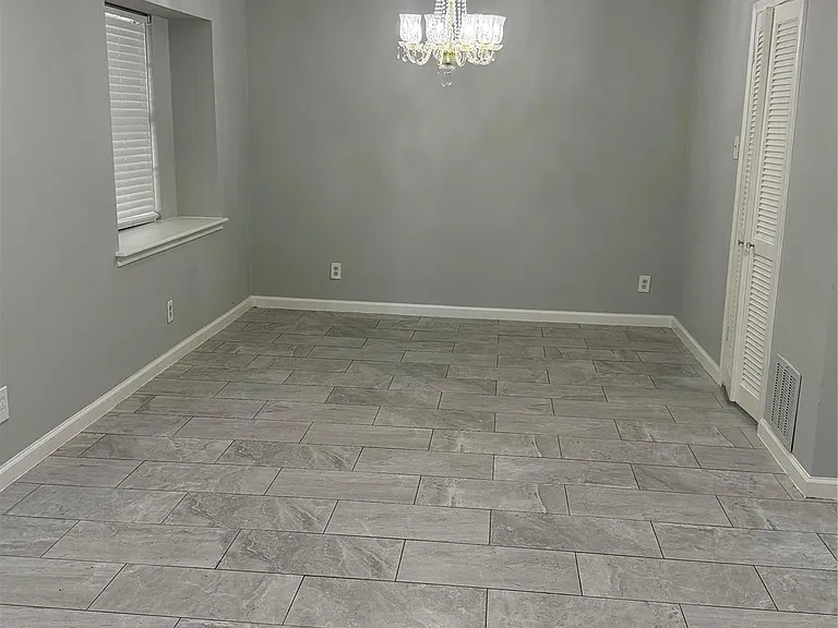 9002 Roos Rd — Photo 6