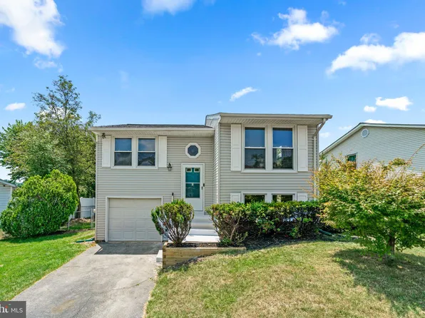 1840 Quebec St, Severn, MD 21144