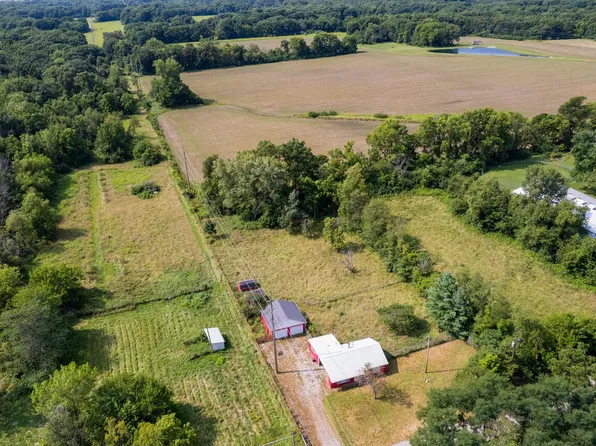 9842 E 1980 North Rd, Oakwood, IL 61858