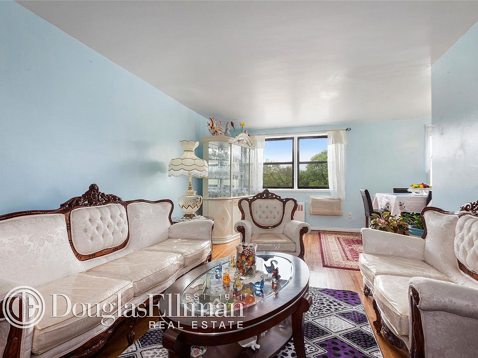 1st image of 13111 Kew Gardens Rd #4A