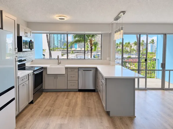 439 Keoniana St, Honolulu, HI