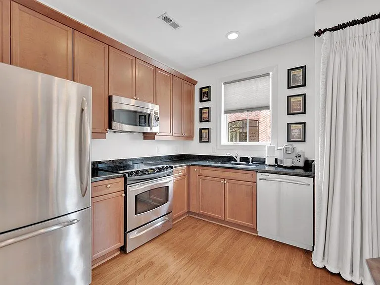 1903 Kenilworth Ave #111 — Photo 10