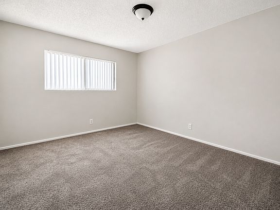 4th image of 461 River Rd #C