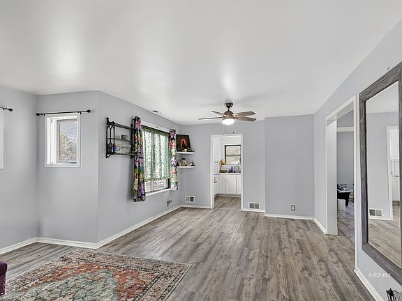 2nd image of 549 4th St