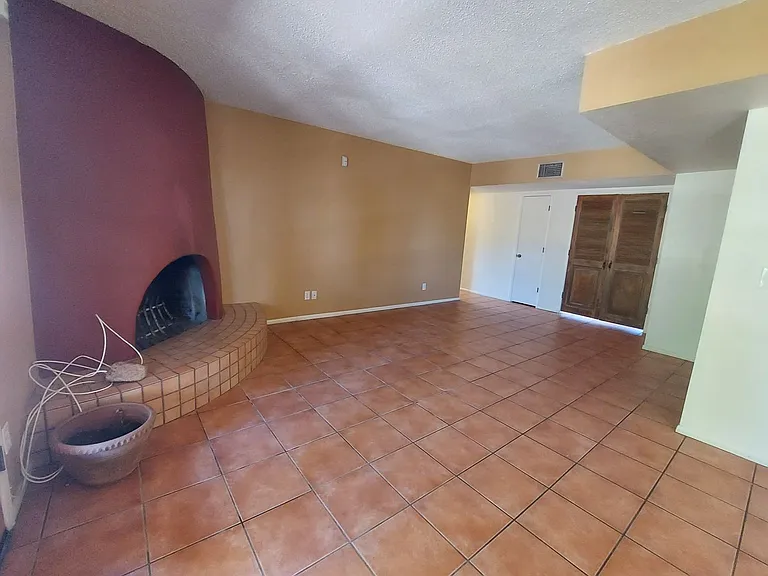 2604 Inverrary Dr — Photo 7