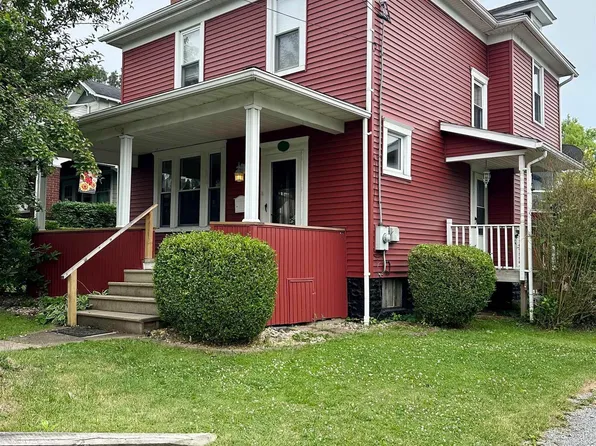 1106 Country Club Rd, Fairmont, WV 26554