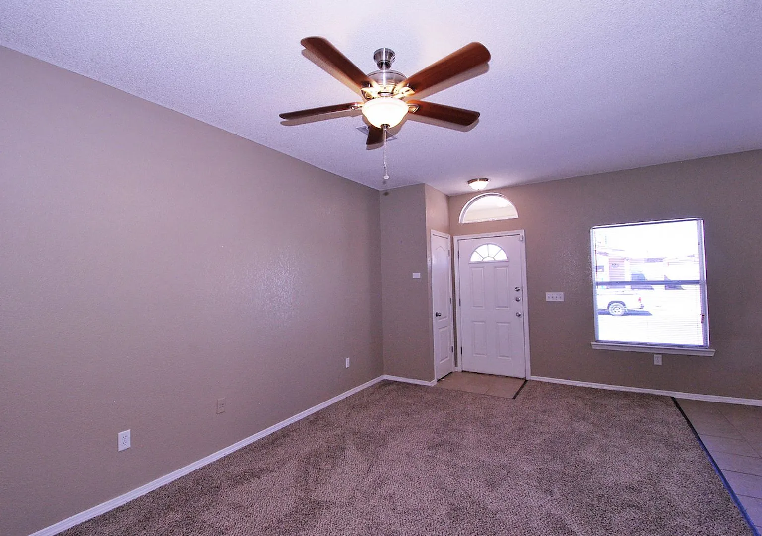 Eastside Home for Rent — Photo 3