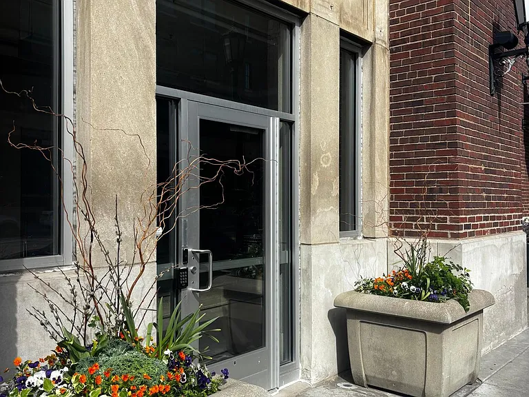 700 Washington Ave N #427 — Photo 1